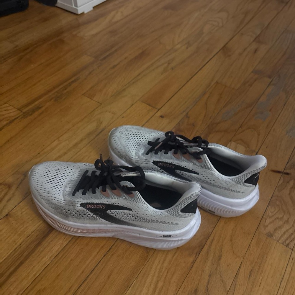 Brooks Gray and Black Running Shoes